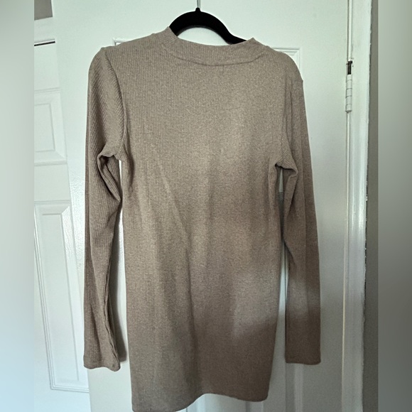 H&M maternity sweater - Picture 3 of 3